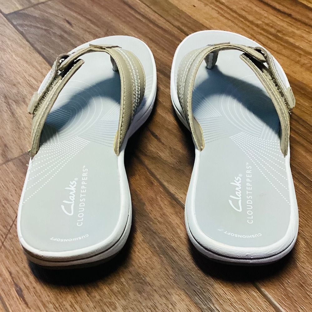 Clarks Cloudsteppers Arla Glitz Taupe Grey Thong Sandals Womens - Picture 8 of 9